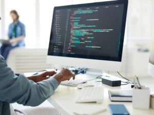 Why Most People Fail to Learn Coding? Top 5 Challenges in Coding