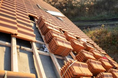 Which tile is best for roof? What are the 3 most common roofing tiles? What roof tiles last the longest?